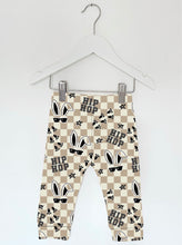 Load image into Gallery viewer, Feb Pre-order Leggings & Shorts