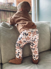 Load image into Gallery viewer, Wild One Jungle Leggings
